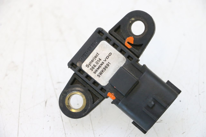 photo de SENSOR PRESION AIRE PEUGEOT SATELIS COMPRESSOR K15 125 (2006 - 2009) - Detalle de la pieza