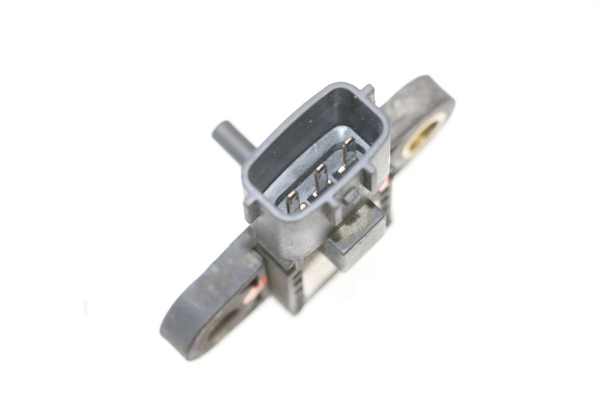 photo de SENSOR PRESION AIRE PEUGEOT SATELIS COMPRESSOR K15 125 (2006 - 2009) - Zoom estado de uso