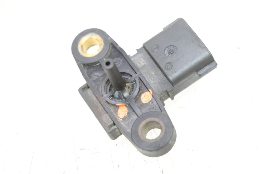 photo de SENSOR PRESION AIRE PEUGEOT SATELIS COMPRESSOR K15 125 (2006 - 2009) - Otra perspectiva