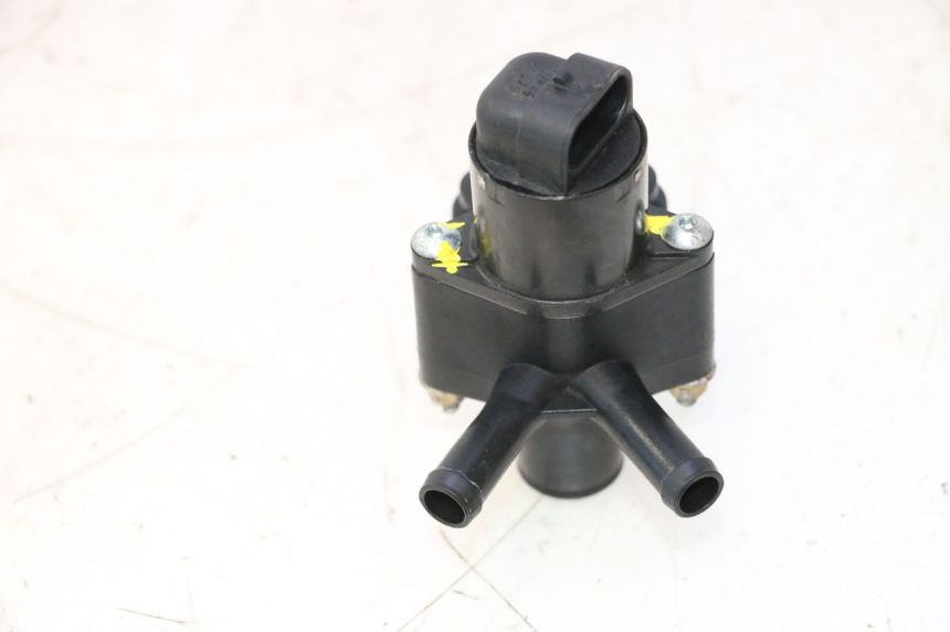 photo de SENSOR PRESION AIRE CAN-AM SPYDER RS 1000 (2008 - 2012) - Primer plano técnico