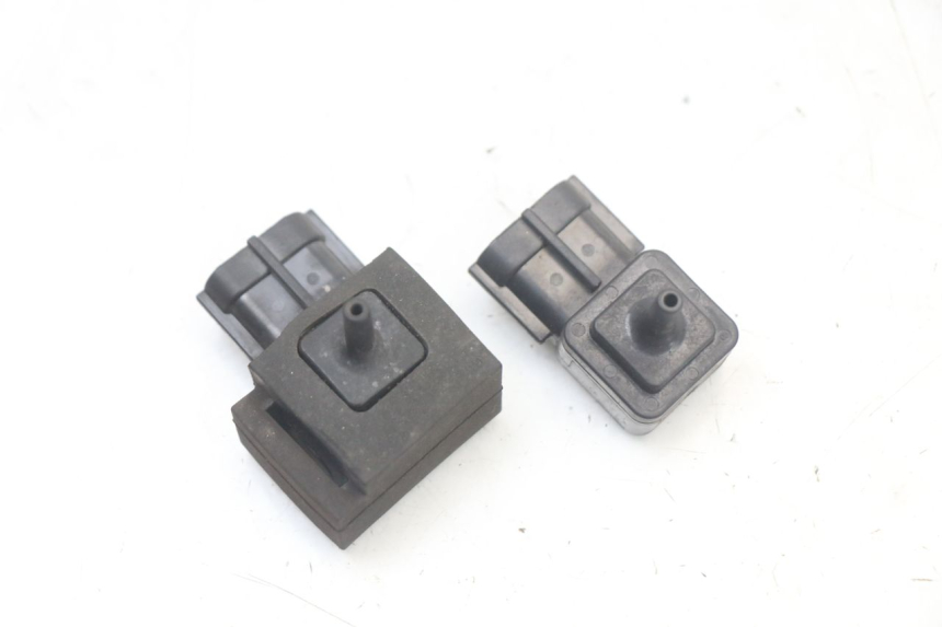 photo de SENSOR DE PRESIÓN DE AIRE SUZUKI GSR 750 (2011 - 2017) - Vista principal