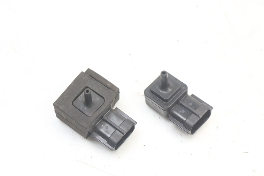 photo de SENSOR DE PRESIÓN DE AIRE SUZUKI GSR 750 (2011 - 2017) - Detalle de la pieza
