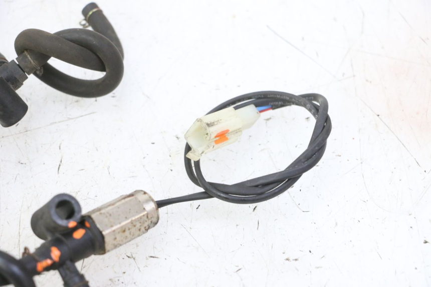 photo de SENSOR DE PRESIÓN DE AIRE PEUGEOT TWEET 4T 50 (2018 - 2022) - Detalles de los puntos de fijación