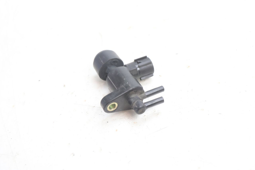 photo de SONDA PRESIÓN DE AIRE HONDA VFR FI RC46 800 (1998 - 2001) - Zoom estado de uso