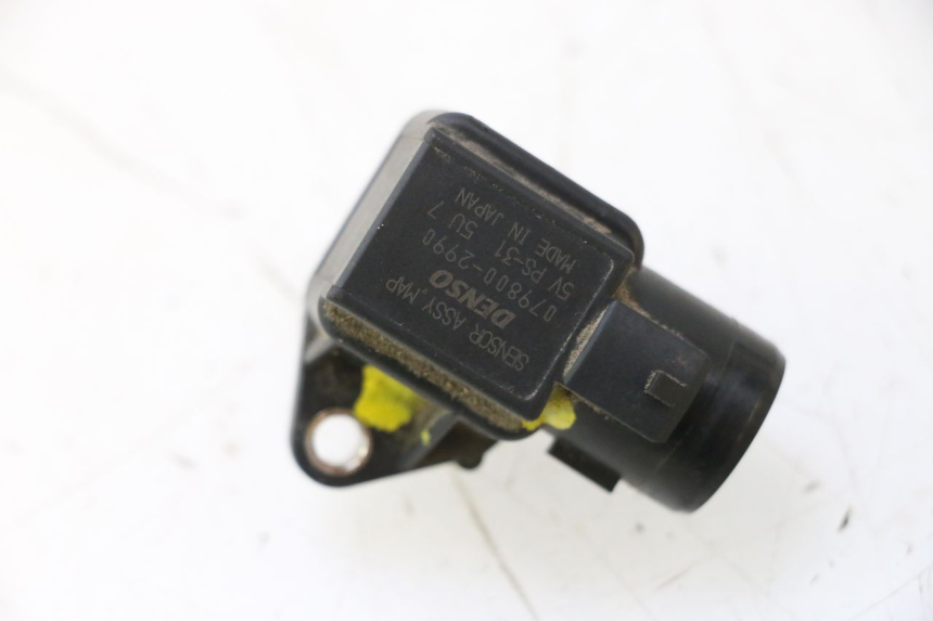 photo de SONDA PRESIÓN DE AIRE HONDA VFR FI RC46 800 (1998 - 2001) - Detalle de la pieza