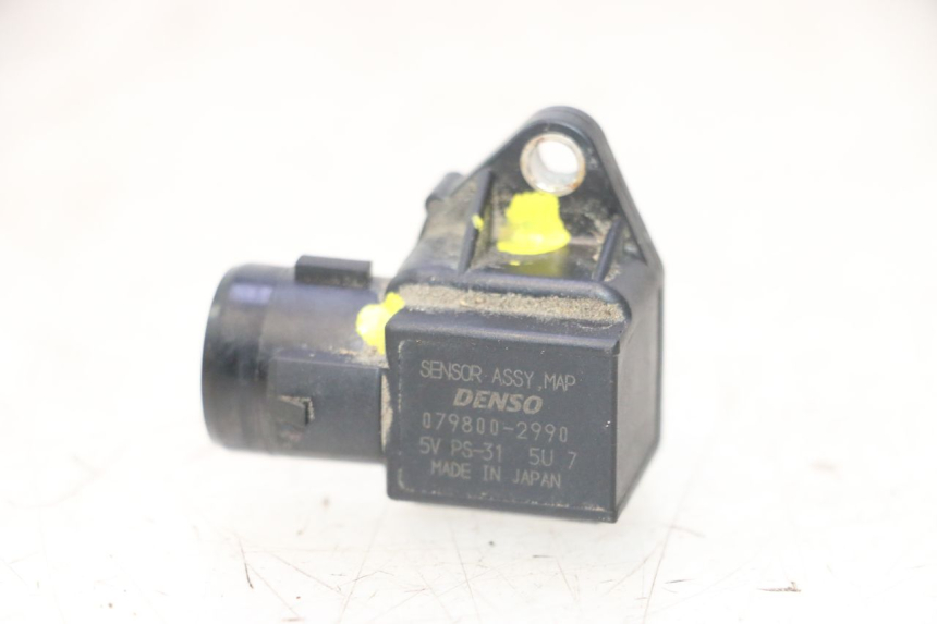 photo de SONDA PRESIÓN DE AIRE HONDA VFR FI RC46 800 (1998 - 2001) - Zoom estado de uso