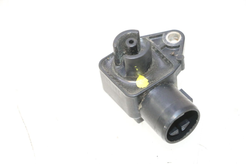 photo de SONDA PRESIÓN DE AIRE HONDA VFR FI RC46 800 (1998 - 2001) - Primer plano técnico