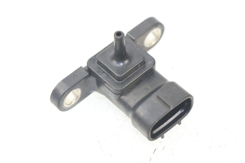 photo de SENSOR PRESION AIRE YAMAHA XMAX X-MAX ABS 125 (2014 - 2016) - Vista principal