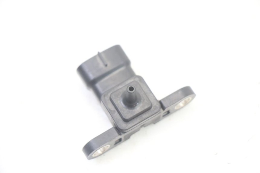 photo de SENSOR DE PRESIÓN DE AIRE YAMAHA X-MAX XMAX 125 (2010 - 2013) - Zoom estado de uso