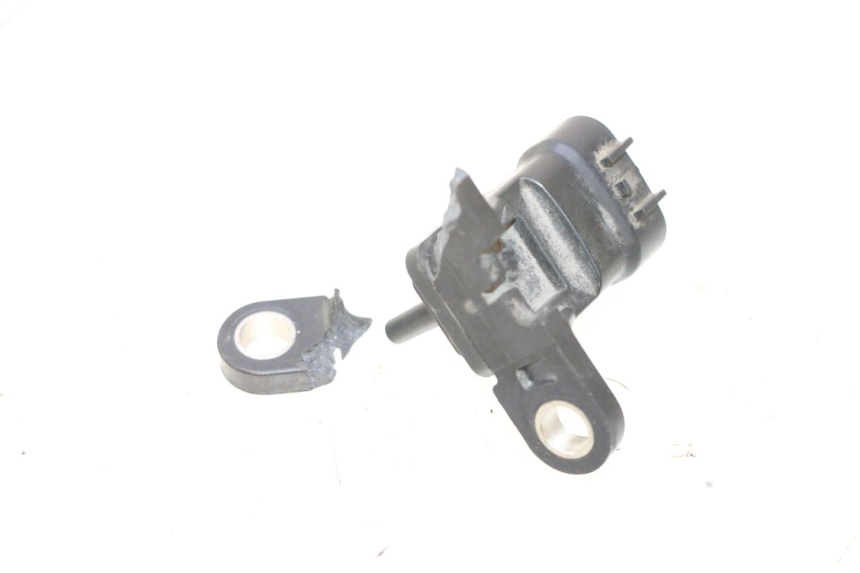 photo de SENSOR DE PRESIÓN DE AIRE YAMAHA XMAX X-MAX 125 (2006 - 2009) - Otra perspectiva
