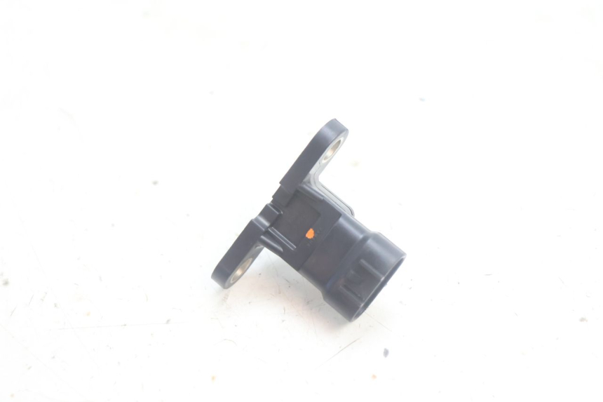 photo de SENSOR DE PRESIÓN DE AIRE YAMAHA XMAX X-MAX 125 (2006 - 2009) - Otra perspectiva