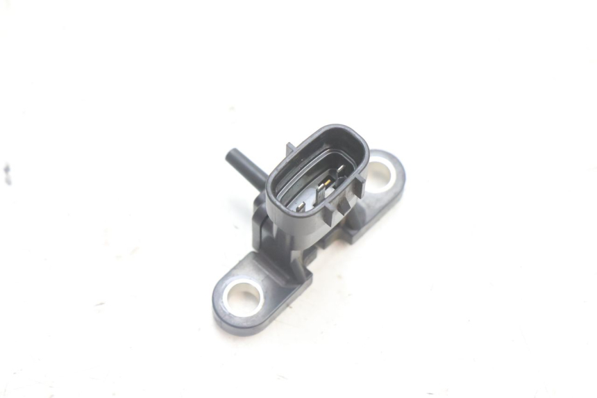 photo de SENSOR DE PRESIÓN DE AIRE YAMAHA X-MAX XMAX 125 (2010 - 2013) - Zoom estado de uso