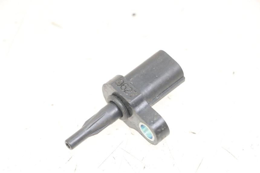 photo de SENSOR PRESION AIRE YAMAHA XJ6 ABS 600 (2008 - 2016) - Zoom estado de uso