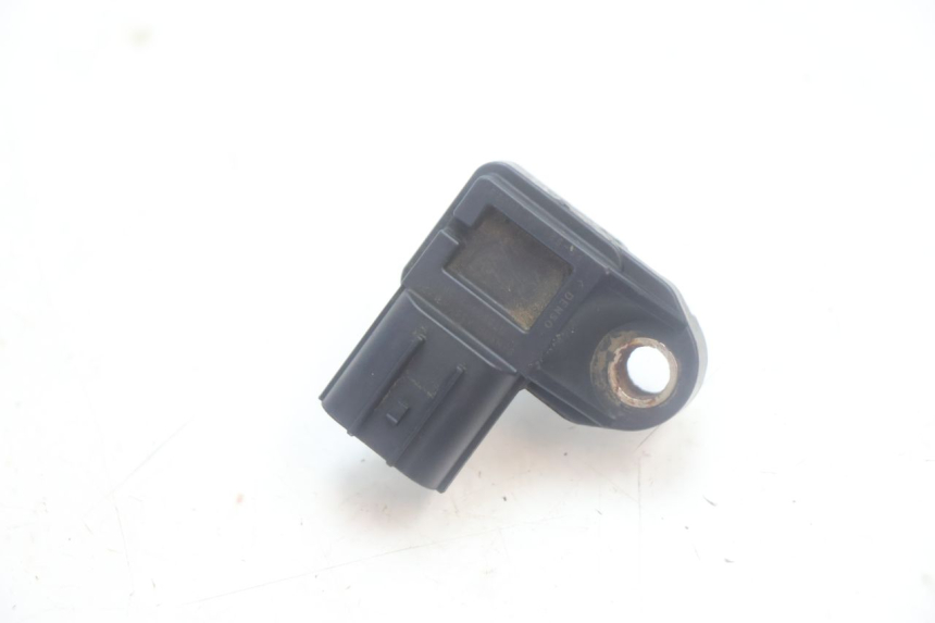 photo de SENSOR PRESION AIRE HONDA XLV VARADERO 125 (2007 - 2012) - Otra perspectiva