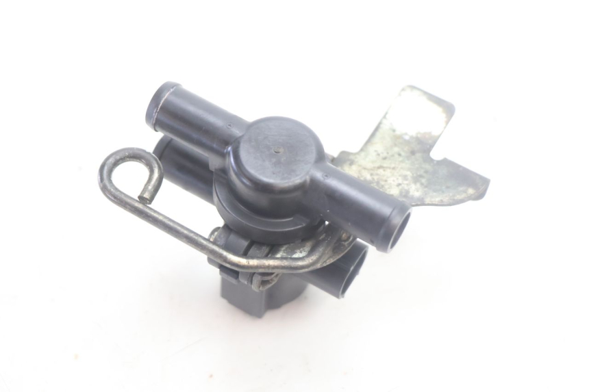 photo de SENSOR PRESION AIRE HONDA XLV VARADERO 125 (2007 - 2012) - Primer plano técnico