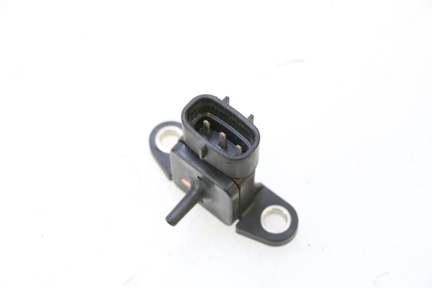 photo de SENSOR PRESION AIRE YAMAHA XP T-MAX ABS 500 (2005 - 2005) - Zoom estado de uso