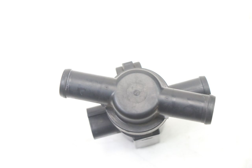 photo de SENSOR PRESION AIRE YAMAHA XJ6 600 (2008 - 2016) - Otra perspectiva