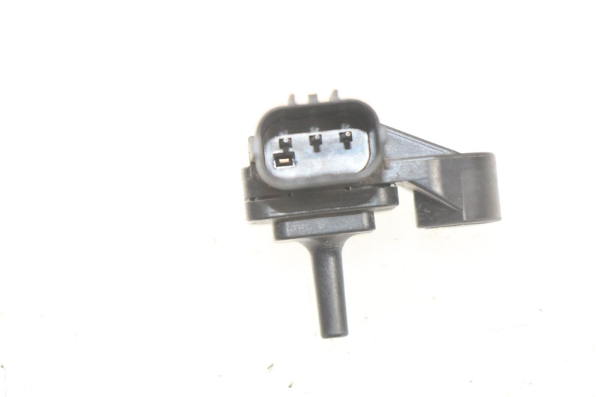 photo de SENSOR PRESION AIRE YAMAHA YP T-MAX TMAX 530 (2017 - 2020) - Zoom estado de uso