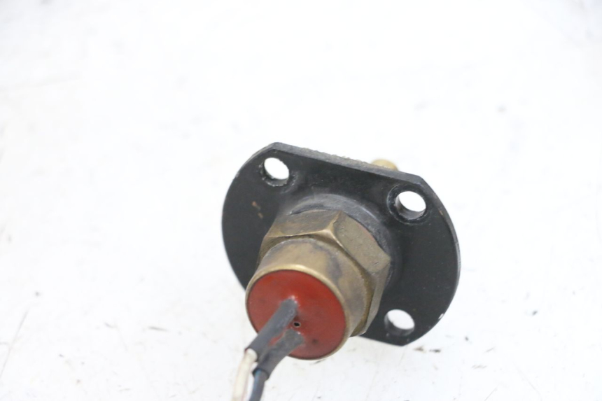 photo de SENSOR PRESION AIRE KAWASAKI ZR 7 750 (1999 - 2004) - Primer plano técnico