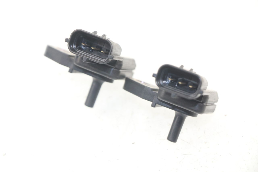 photo de SENSOR PRESION AIRE KAWASAKI ZX-6R ZX6R 636 (2003 - 2004) - Zoom estado de uso