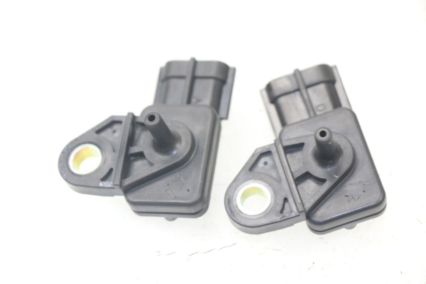 photo de SENSOR PRESION AIRE KAWASAKI ZX-6R ZX6R 636 (2003 - 2004) - Otra perspectiva