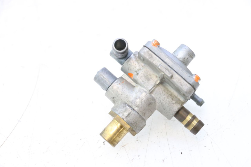 photo de SENSOR PRESION AIRE KAWASAKI ZX-6R ZX6R 600 (1995 - 1997) - Primer plano técnico