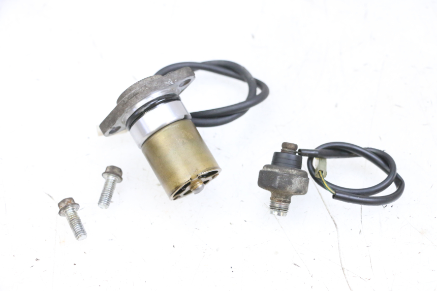 photo de SENSOR PRESION ACEITE SUZUKI BURGMAN 650 (2013 - 2020) - Vista principal