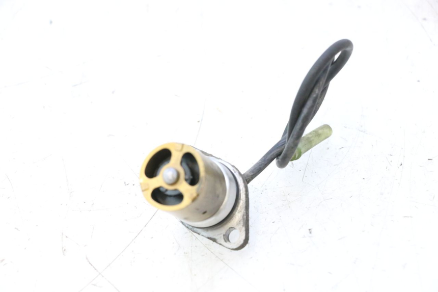 photo de SENSOR PRESION ACEITE SUZUKI BURGMAN EXECUTIVE ABS 650 (2006 - 2012) - Zoom estado de uso