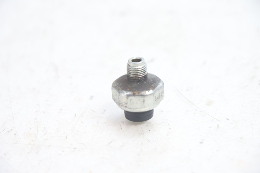 photo de SENSOR PRESION ACEITE SUZUKI BURGMAN EXECUTIVE ABS 650 (2006 - 2012) - Zoom estado de uso