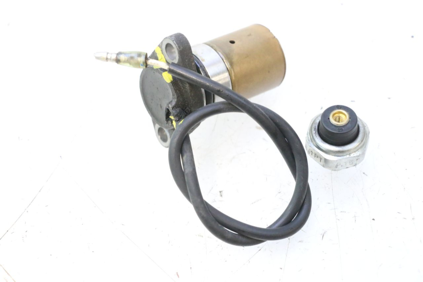 photo de SENSOR PRESION ACEITE SUZUKI BURGMAN EXECUTIVE ABS 650 (2006 - 2012) - Recambio usado revisado