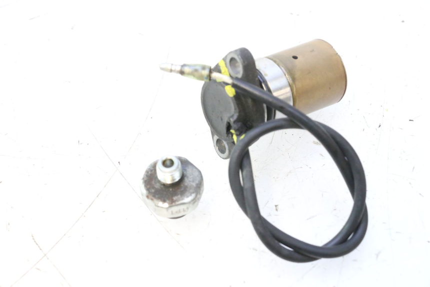 photo de SENSOR PRESION ACEITE SUZUKI BURGMAN EXECUTIVE ABS 650 (2006 - 2012) - Marcados y referencias originales