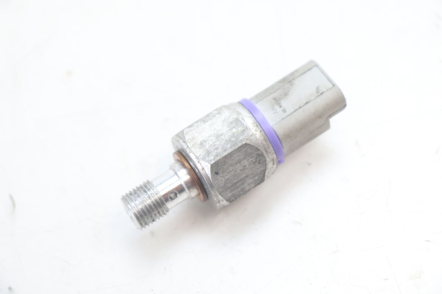 photo de FRENO SENSOR PRESION ACEITE PIAGGIO MP3 HPE 530 (2022 - 2026) - Detalle de la pieza