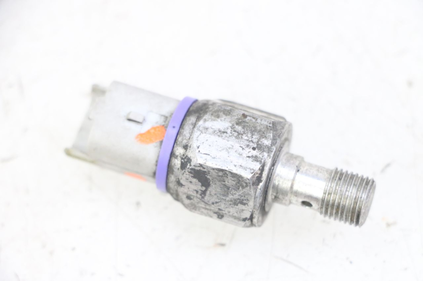 photo de FRENO SENSOR PRESION ACEITE PIAGGIO MP3 LT 300 (2010 - 2016) - Vista principal