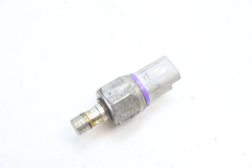 photo de SONDA PRESIÓN ACEITE FRENO PIAGGIO MP3 LT 400 (2007 - 2012) - Detalle de la pieza