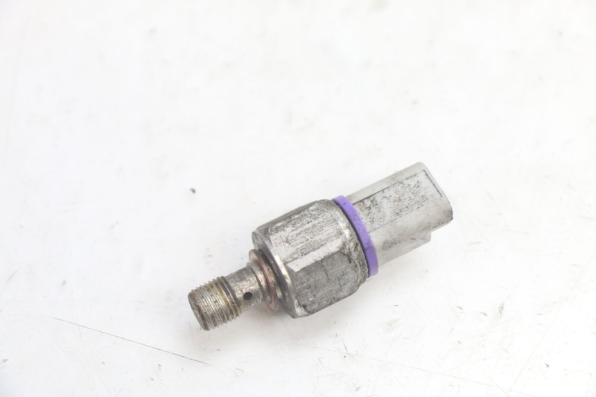 photo de SENSOR DE PRESIÓN DE ACEITE DE FRENO PIAGGIO MP3 125 (2006 - 2014) - Detalle de la pieza