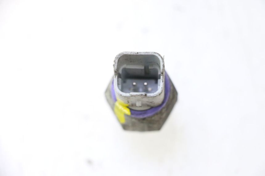 photo de FRENO SENSOR PRESION ACEITE PIAGGIO MP3 500 (2011 - 2015) - Detalle de la pieza