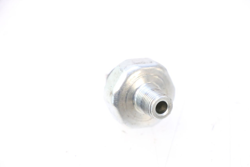 photo de SENSOR PRESION ACEITE SUZUKI GSF N BANDIT 1200 (2001 - 2005) - Detalle de la pieza