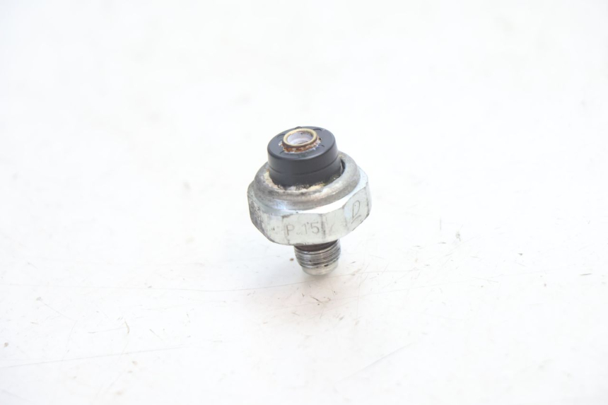 photo de SENSOR PRESION ACEITE SUZUKI SV S 650 (2003 - 2009) - Zoom estado de uso