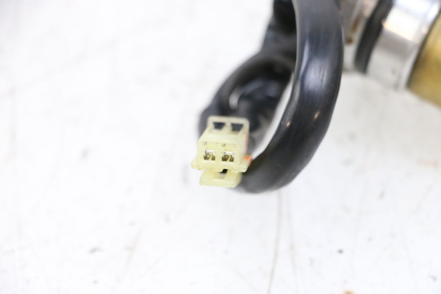 photo de SENSOR PRESION ACEITE YAMAHA TDM ABS 900 (2002 - 2014) - Zoom estado de uso