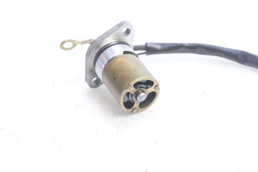 photo de SENSOR PRESION ACEITE YAMAHA TDM ABS 900 (2002 - 2014) - Otra perspectiva