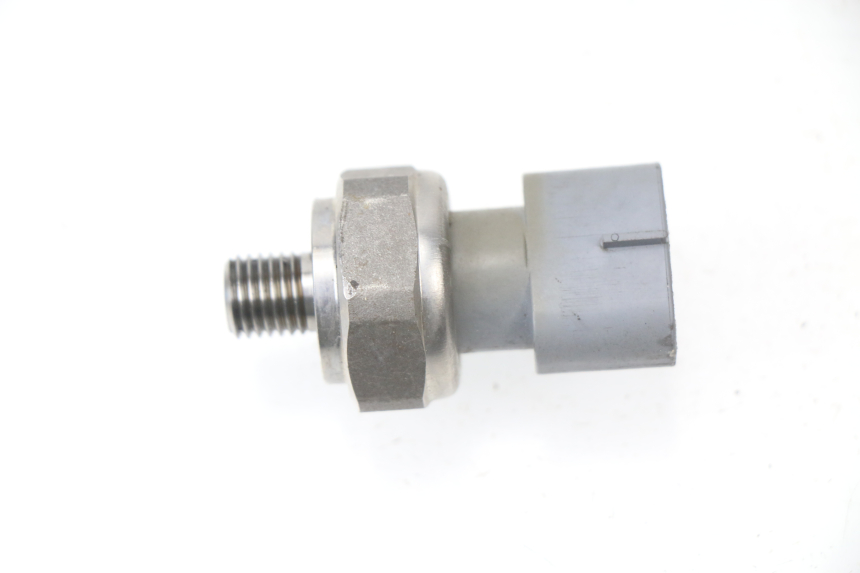 photo de SENSOR PRESION ACEITE HONDA VFR F 1200 (2010 - 2015) - Zoom estado de uso