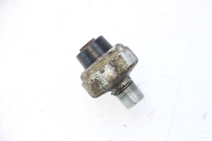 photo de SENSOR PRESION ACEITE HONDA XRV AFRICA TWIN 750 (1990 - 1992) - Zoom estado de uso