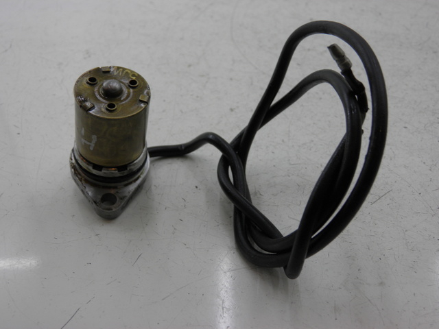 photo de SENSOR PRESION ACEITE YAMAHA FJR 1300 (2004 - 2005) - Vista general del producto