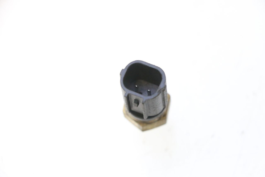 photo de SENSOR DE TEMPERATURA DEL MOTOR MASH BIBOP 2.0 50 (2021 - 2026) - Zoom estado de uso