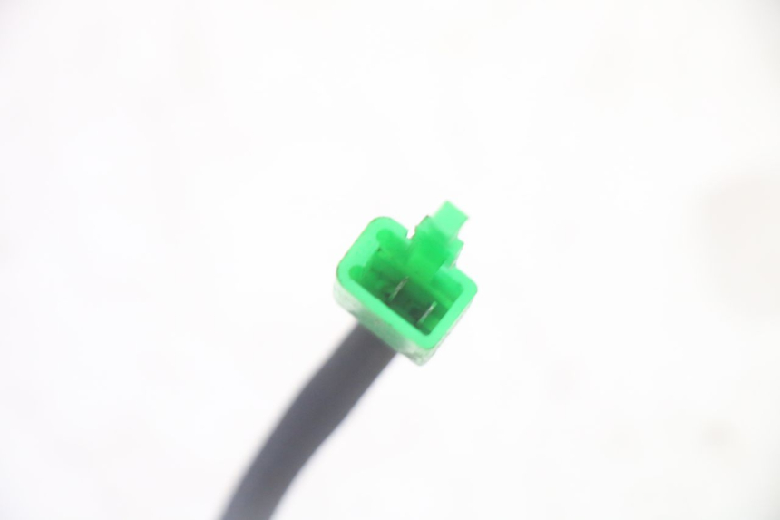 photo de SENSOR DE TEMPERATURA DEL MOTOR SYM CROX 4T 50 (2016 - 2023) - Otra perspectiva