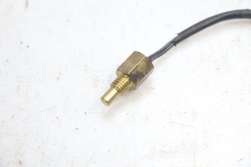 photo de SENSOR DE TEMPERATURA DEL MOTOR PEUGEOT KISBEE 4T 50 (2018 - 2022) - Detalle de la pieza