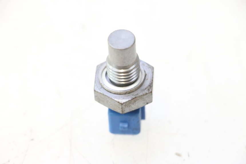 photo de SENSOR DE TEMPERATURA DEL MOTOR PIAGGIO LIBERTY IGET S 125 (2016 - 2020) - Detalle de la pieza