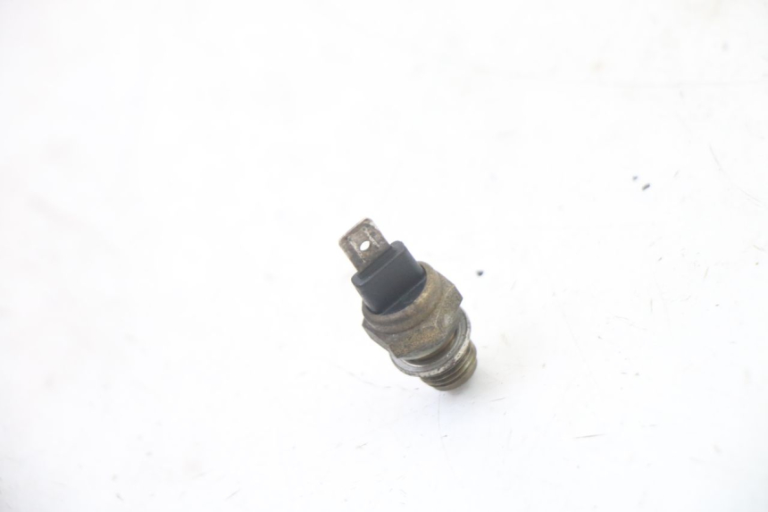 photo de SENSOR TEMPERATURA AGUA APRILIA ATLANTIC 125 (2003 - 2009) - Zoom estado de uso