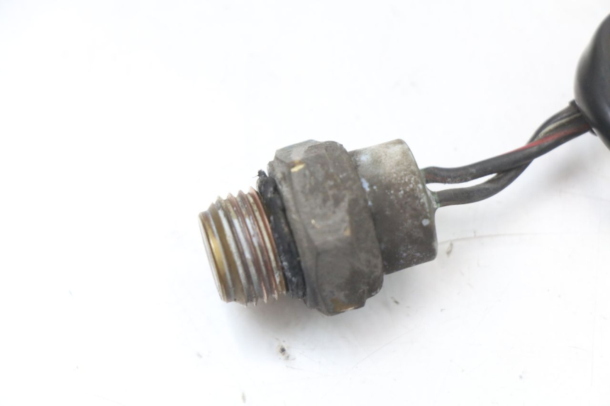 photo de SONDA DE TEMPERATURA DE AGUA SUZUKI BURGMAN 125 (2007 - 2014) - Zoom estado de uso