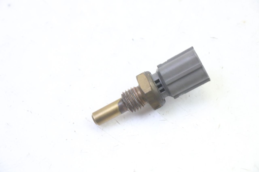 photo de SONDA DE TEMPERATURA DE AGUA SUZUKI BURGMAN 125 (2007 - 2014) - Detalle de la pieza